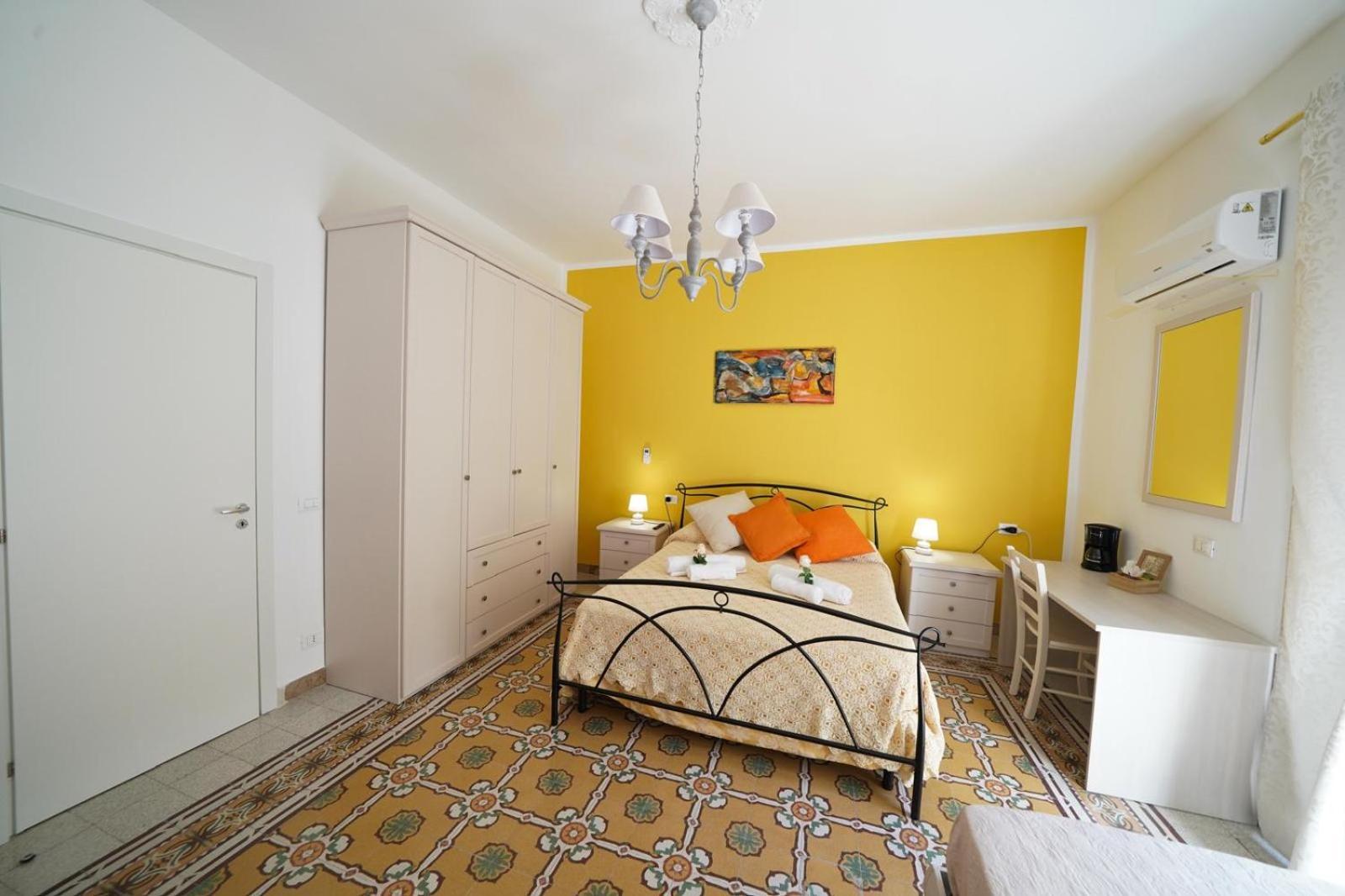 Bed and Breakfast Regina Stella Lascari Exterior foto